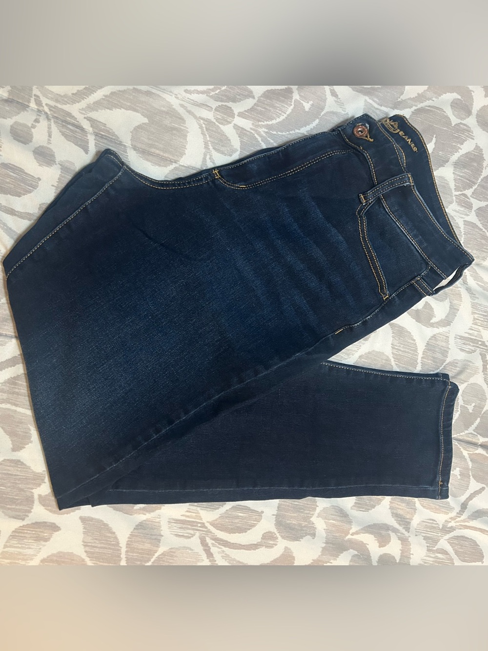 Arizona Dark Wash Stretch Jeans